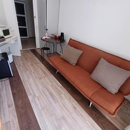 Vámosszabadi Villa Vamus Vendeg- Es Rendezvenyhaz מראה חיצוני תמונה