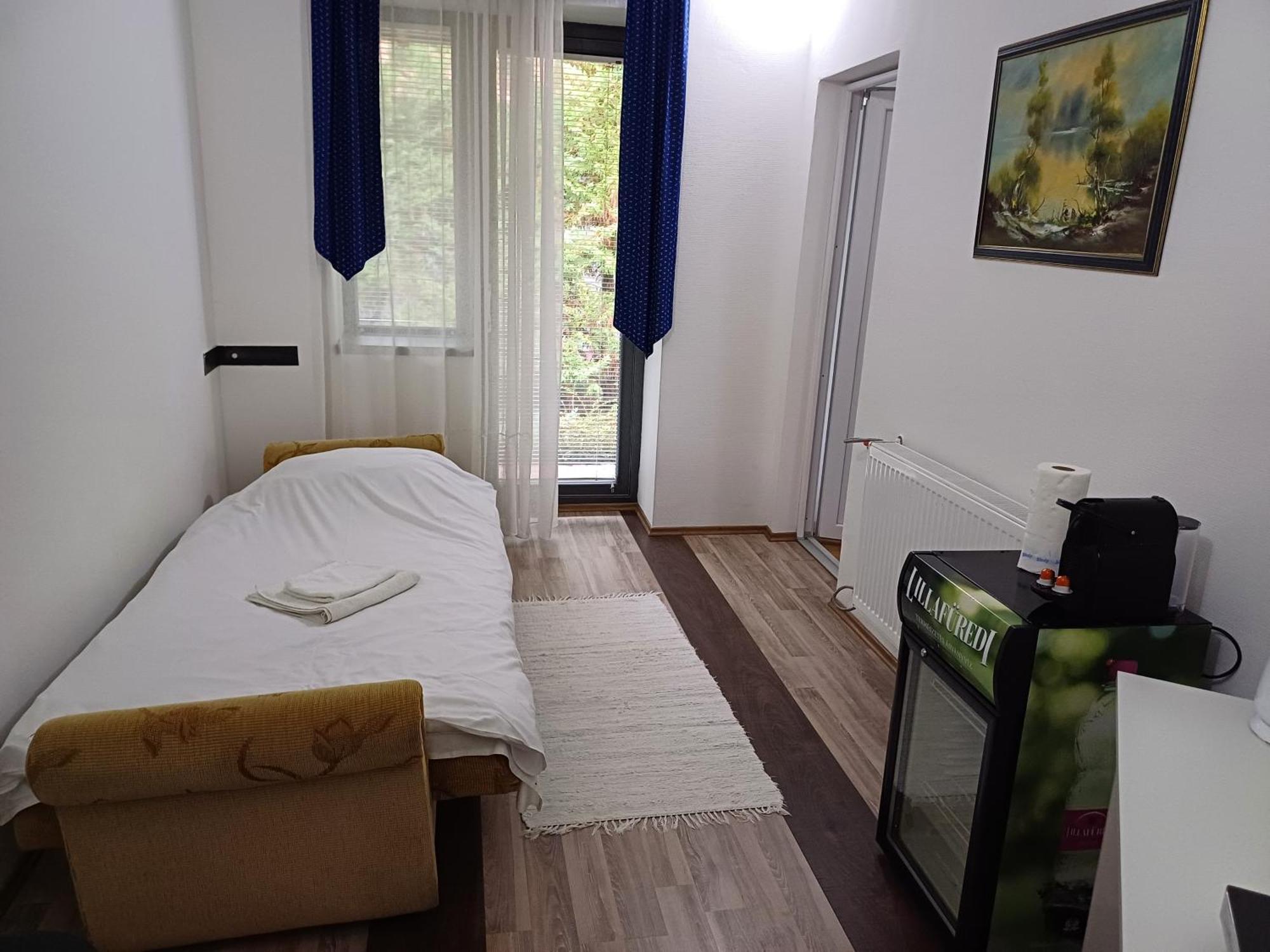 Vámosszabadi Villa Vamus Vendeg- Es Rendezvenyhaz מראה חיצוני תמונה